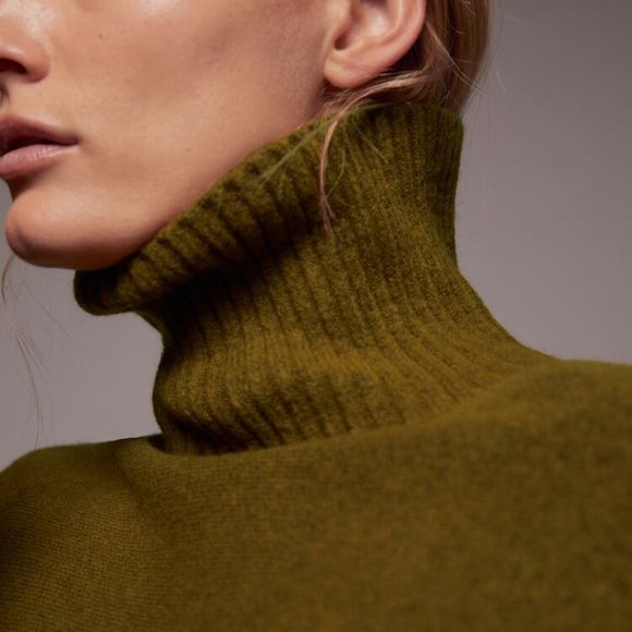 ZARA Brown Knit Turtleneck Crop Sweater with Button Sleeves Size Medium - Picture 2 of 9